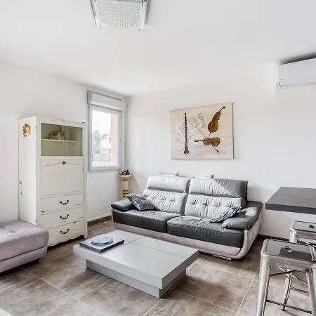 Apartamento Le Jardin Du Loderi-1 By Interhome *