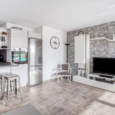 Le Jardin Du Loderi-1 By Interhome *